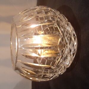 Stunning VTG lead crystal bowl. 5" x 4 1/4" tall. 16" circumference.